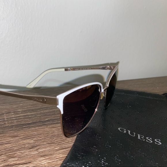 Guess sunglasses - Picture 3 of 3
